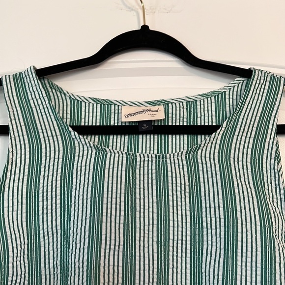 Universal Thread gauzy sear sucker Tank XL - Picture 5 of 8